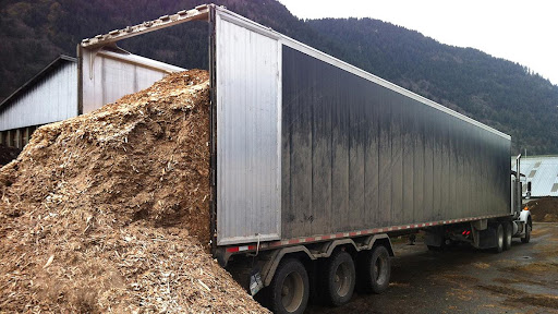 Sàn trượt tự đổ gắn container chở gỗ dăm bào, mùn cưa là giải pháp hiệu quả 